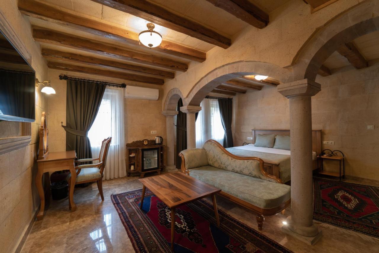 Cratus Stone Palace Отель