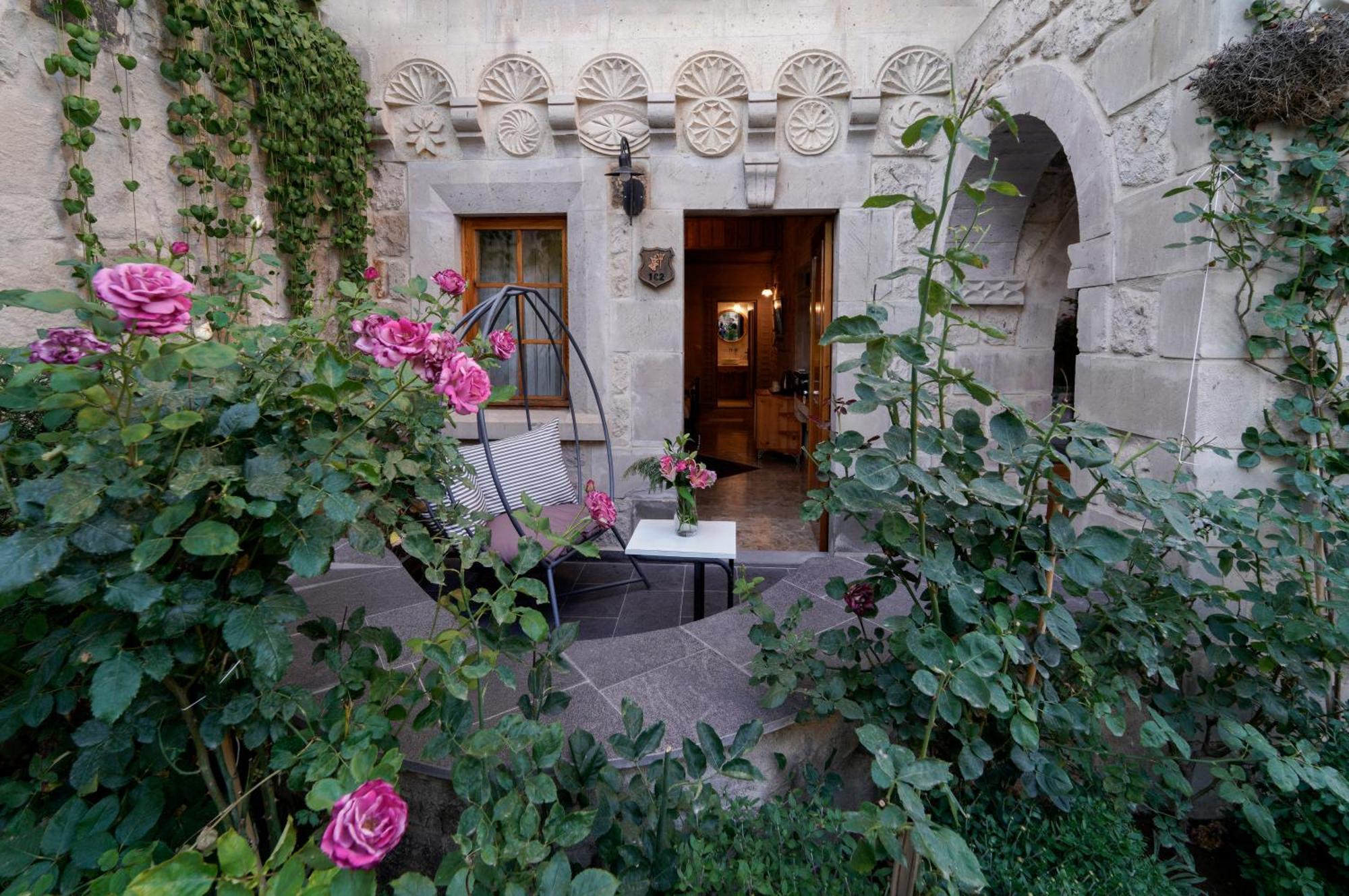 Отель Cratus Stone Palace Гореме